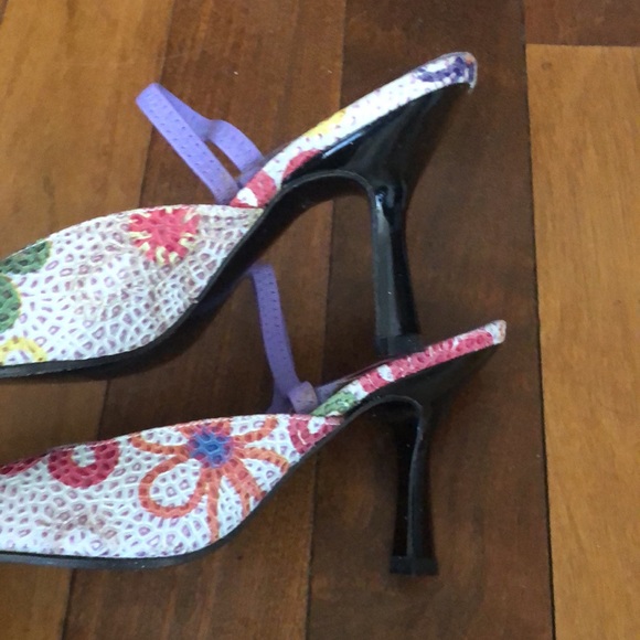 New “Red” by Ramon Tenza floral sling back mules with sculpted heel size 6.5 - Picture 8 of 8